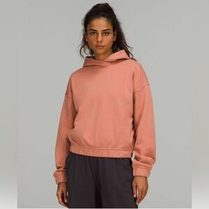 Lululemon Relaxed Cropped Hoodie in Pink Savannah W3EWJS